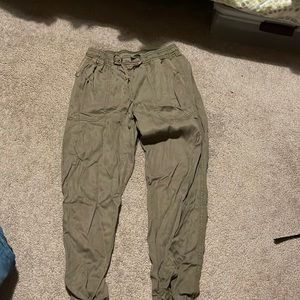 Women’s joggers